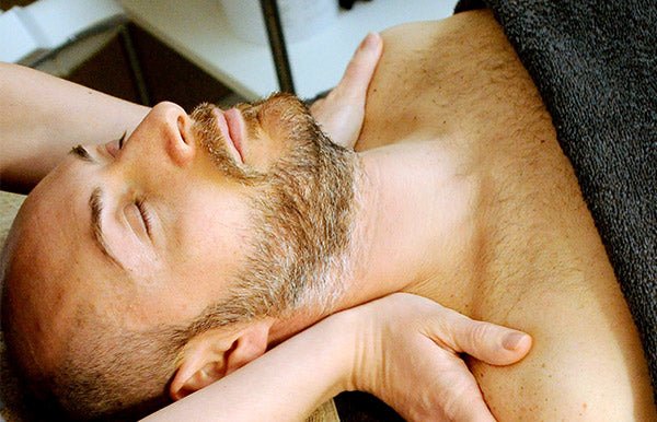 How to Relieve Tension in Neck and Shoulders From Anxiety