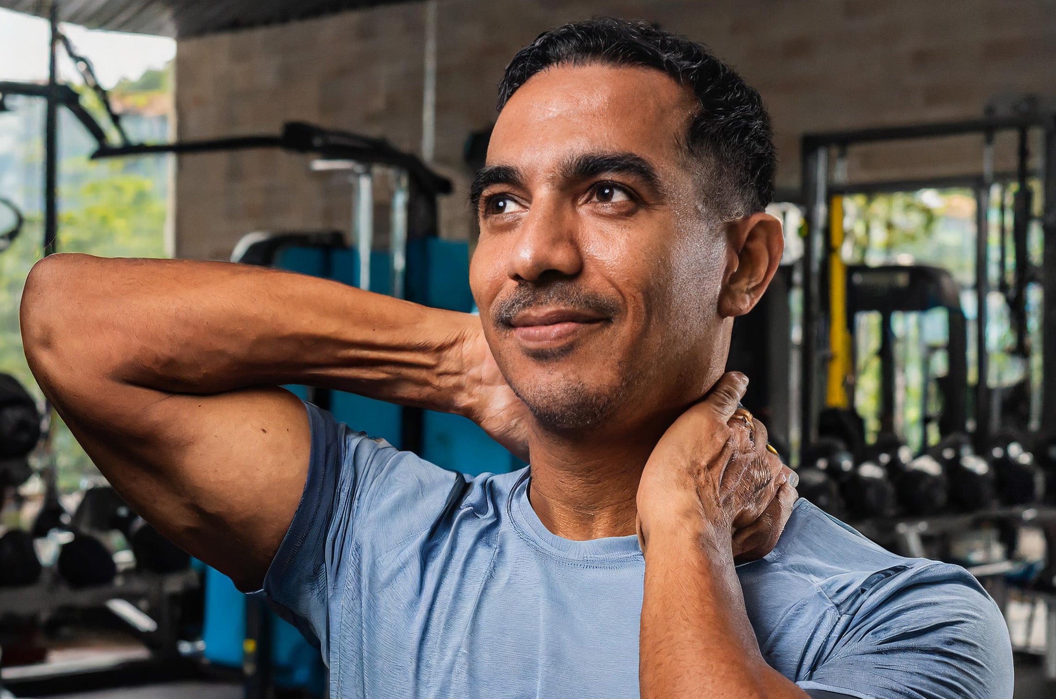 Neck outlet ups exercise